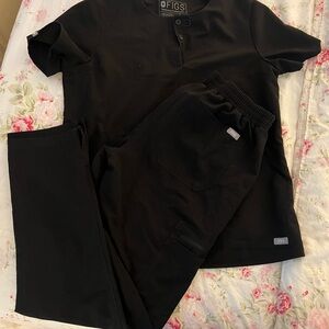 Figs Technical Collection Black Top xs & pants xs/p